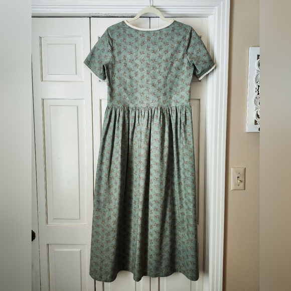 NEW Handmade Floral Green Cottagecore Dress - Picture 2 of 5